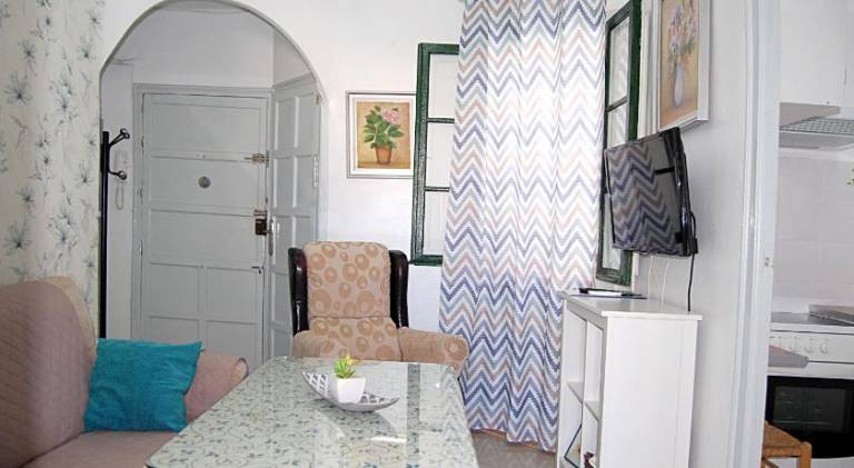 Apartment with 2 rooms for 4 persons — photo 4