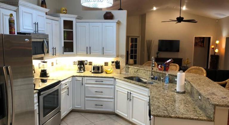 Vacation home with pool | Pets allowed — photo 2