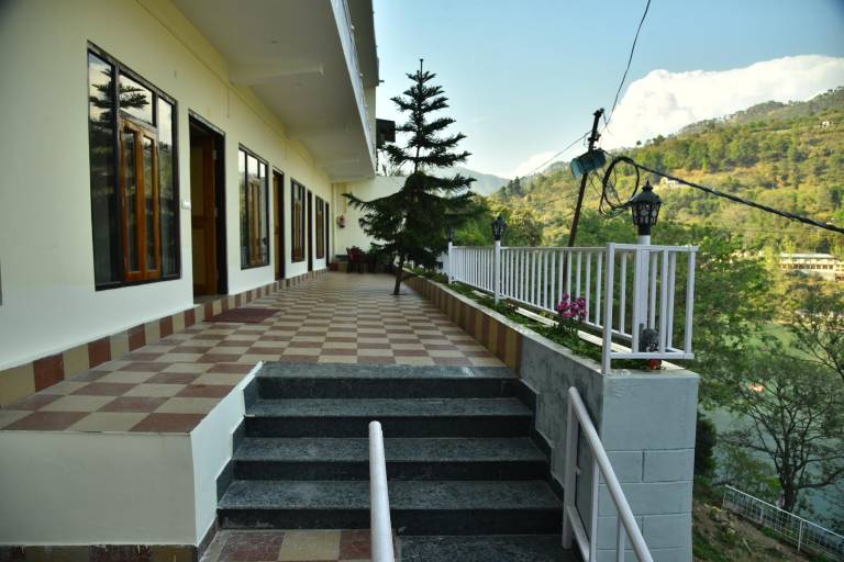Hotel Lake Paradise Inn — photo 3