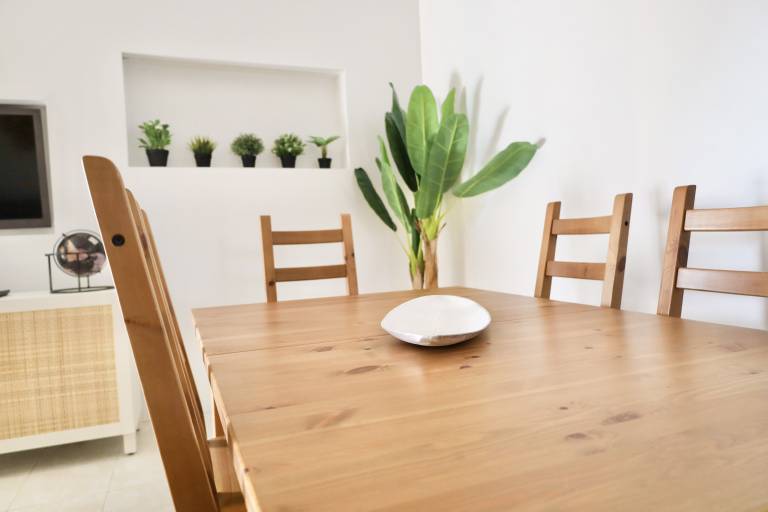 Fully equipped holiday apartment with private pool, patio & garden | Next to the beach | Pet-friendly — photo 3