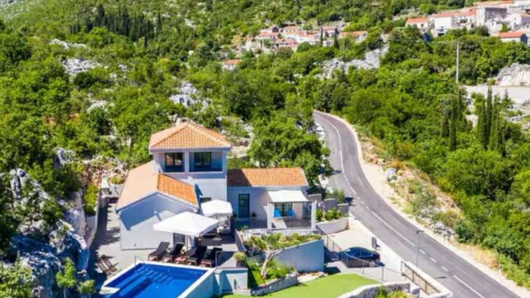 Fully equipped pleasant villa with garden, private pool & barbeque | Pets are welcome — photo 3