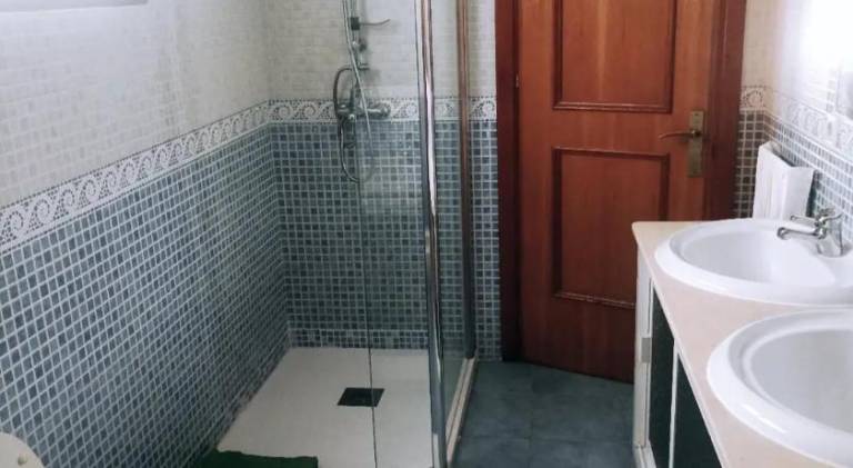 Holiday apartment with patio — photo 5