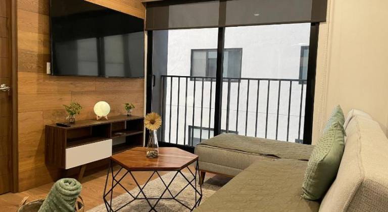Apartment with pool — photo 2