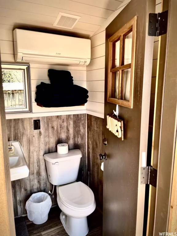 Mobile home  Monticello