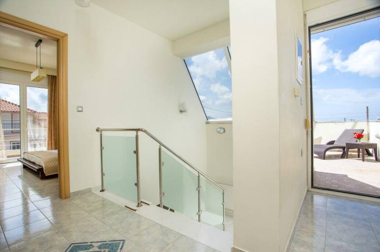 Fully equipped nice vacation home with patio, barbecue & hot tub | Suitable for remote work | Pets are welcome — photo 5