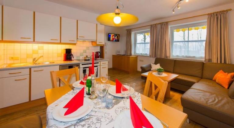 Holiday apartment with 2 rooms for 4 persons — photo 3