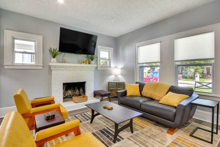 High Point Vacation Rental w/ Private Deck & Yard! — photo 4