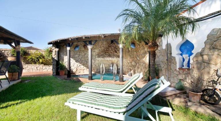 Vacation home with yard, grill & private pool | Suitable for remote work | Pets are welcome in Chiclana de la Frontera