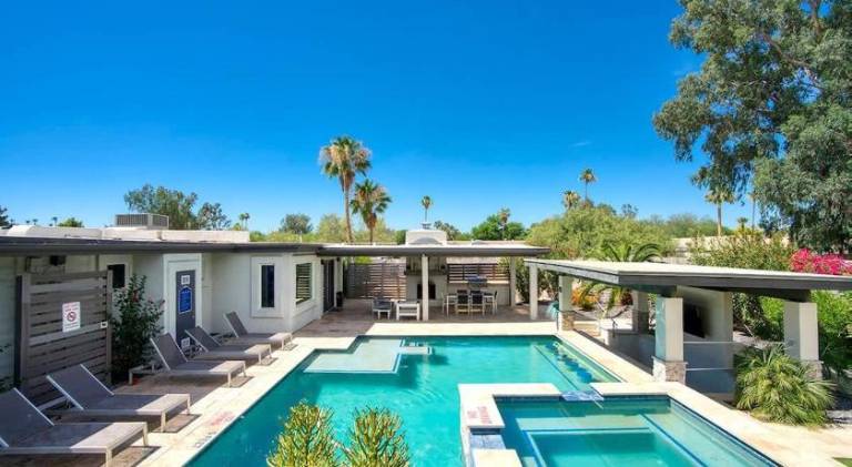 House with pool | Perfect for remote work in Phoenix, AZ