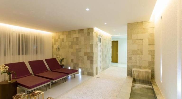 Rental apartment with sauna, pool & hot tub — photo 3