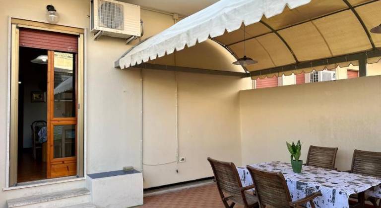 Apartment with 2 rooms for 5 persons in Gallipoli