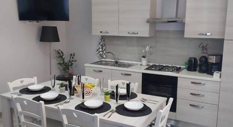 Rental apartment with 2 rooms for 6 persons — photo 4