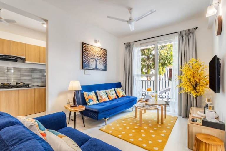 Prime Candolim 2BHK w Pool near Beach & Nightlife