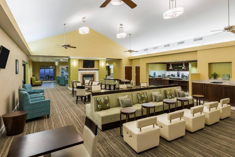 Larkspur Landing Extended Stay Suites St. Louis Riverport- Airport West — photo 2