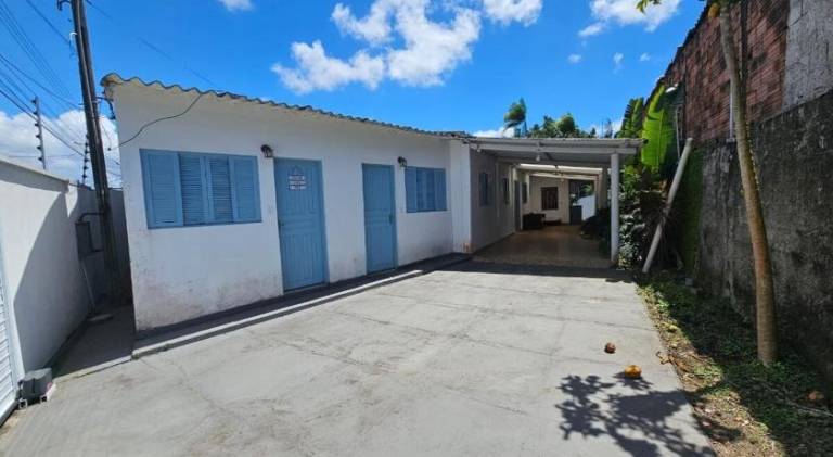Vacation home with 1 room for 8 persons in Cananeia