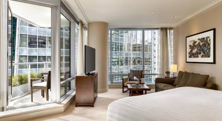 Hyatt Vancouver Downtown Alberni — photo 2