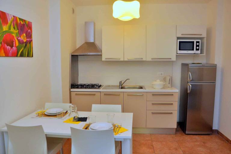 Fully equipped pleasant rental apartment with pool, garden & BBQ | Pet-friendly — photo 2