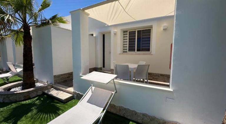 Wonderful holiday apartment with patio, yard & hot tub | Pet-friendly — photo 4