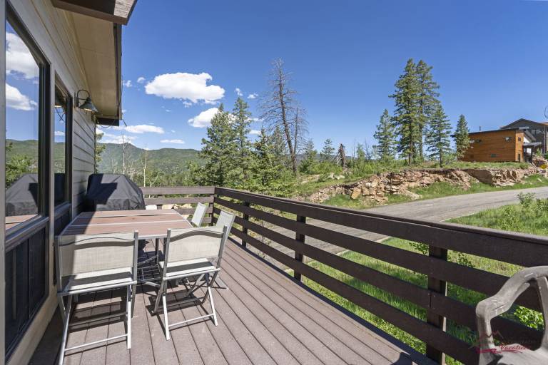 Great Views, Summer Resort Access, Hot Tub & Pool! — photo 4