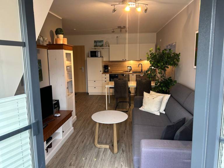 55 m² Ferienwohnung am Stadtwald für bis zu 5 Personen und Hund mit Balkon in Kuehlungsborn