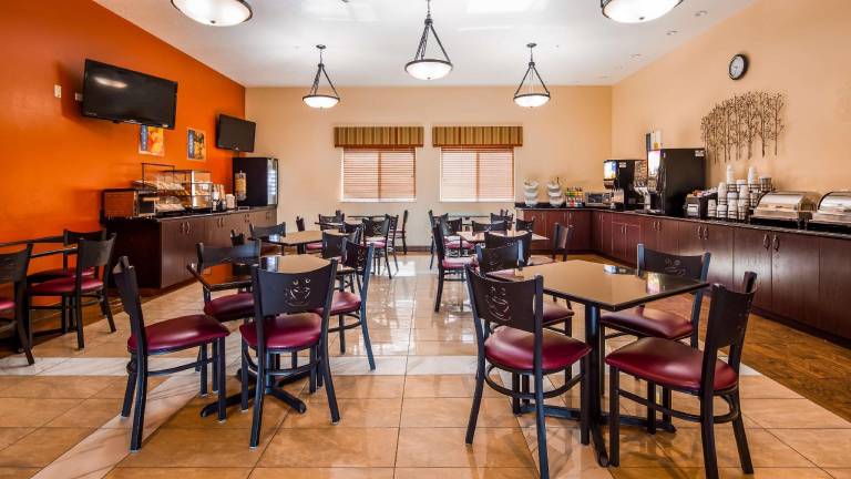 Best Western Plus Zion West Hotel — photo 4