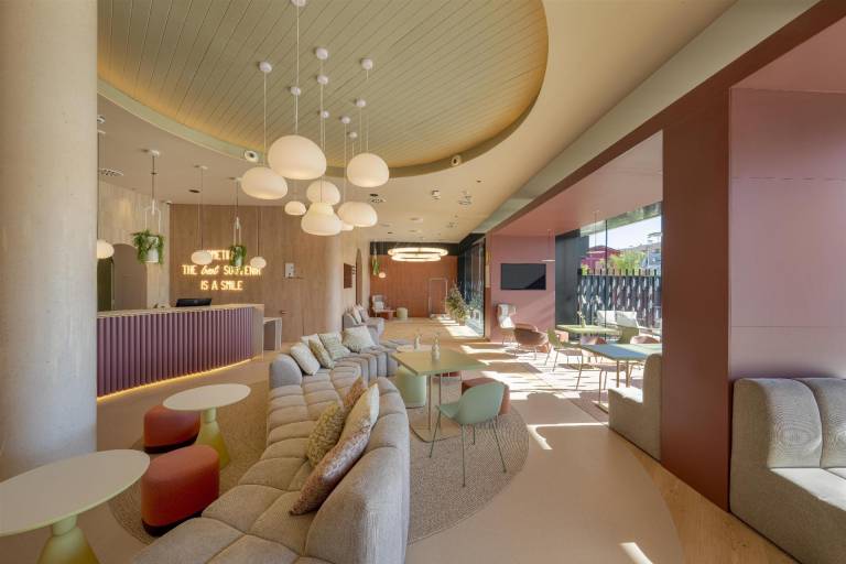 Hampton by Hilton Alicante Airport — photo 3