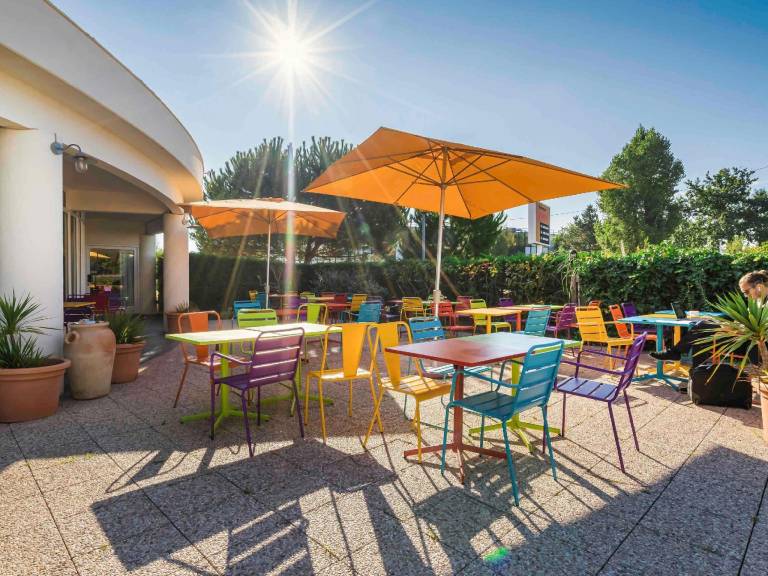 Greet Hotel Bordeaux Aeroport — photo 5