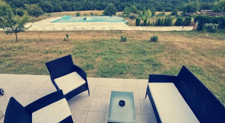 House with grill, private pool & yard | Good for workation — photo 4