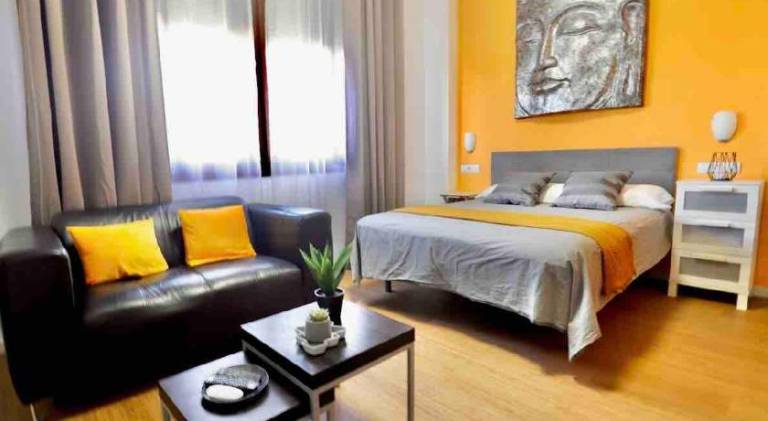 Holiday apartment with pool in Seville