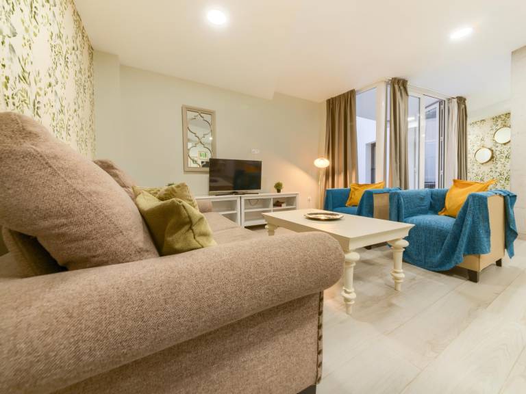 Pleasant apartment with terrace | Next to Alcazaba of Málaga | Pets allowed — photo 3