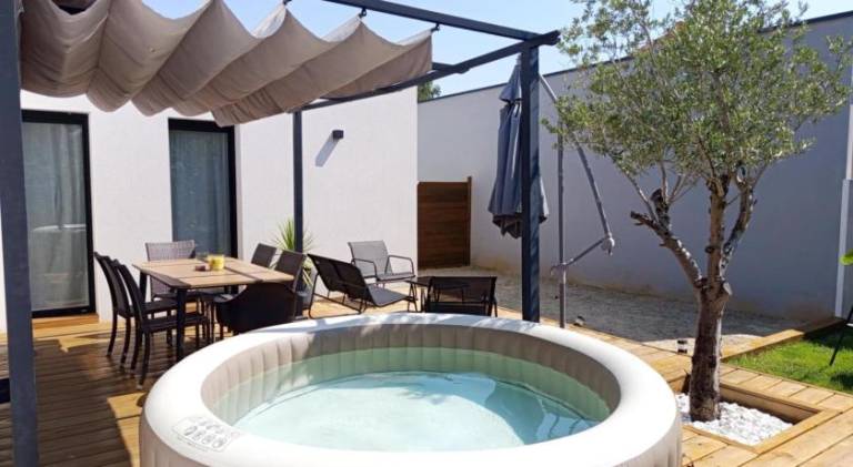 Zephyr - Maison 3 Chambres avec jacuzzi - Proche aeroport et Nantes — photo 5