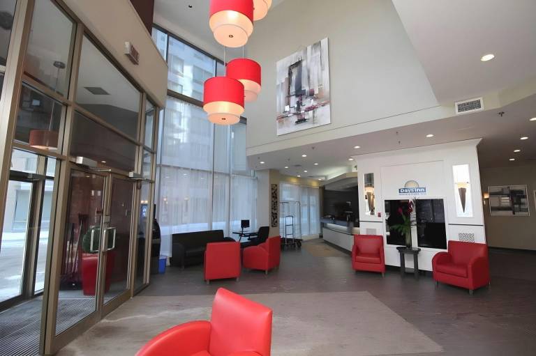 Hotel Chrome Montreal Centre-Ville — photo 3