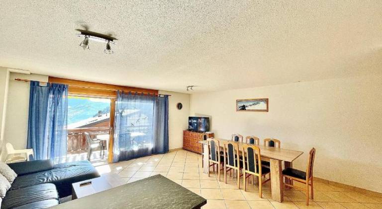 Holiday apartment with 3 rooms for 8 persons in Martigny