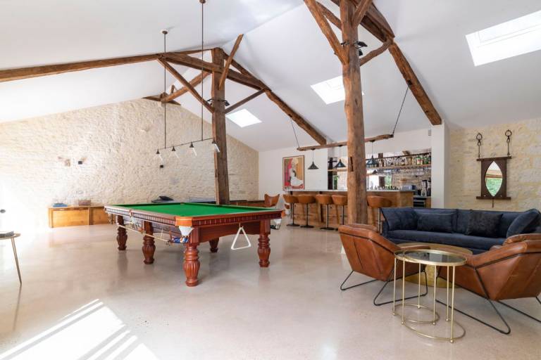 Child-friendly villa with garden, patio & private pool | Pets allowed — photo 5