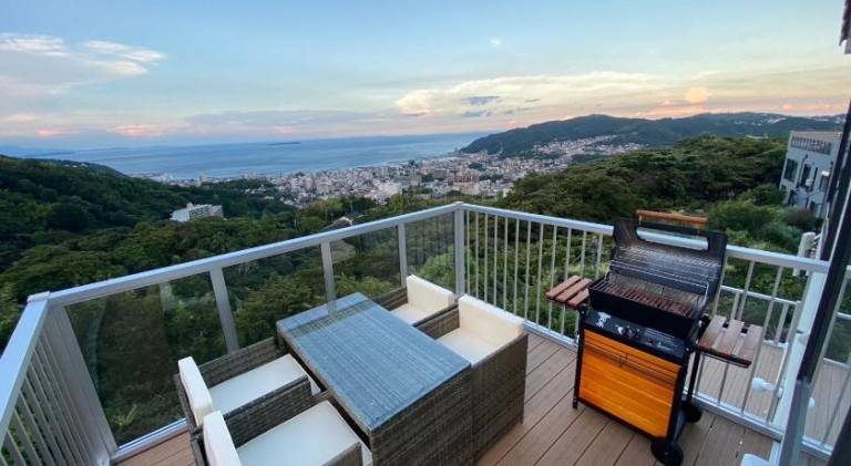 House with 1 room for 6 persons in Ito