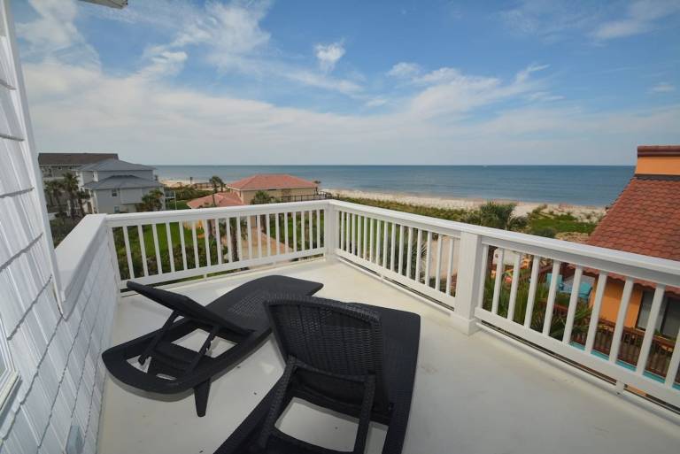 Just Beachy A Luxury Retreat Sleeps 12 3 Levels with Elevator- Perfect for 1-3 Families — photo 3