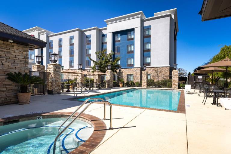 Hampton Inn & Suites Manteca — photo 2
