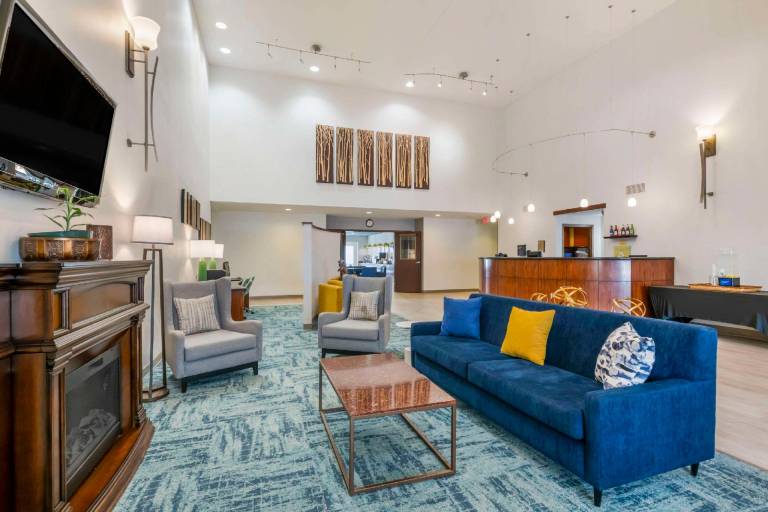 Comfort Suites Conference Center Rapid City — photo 2