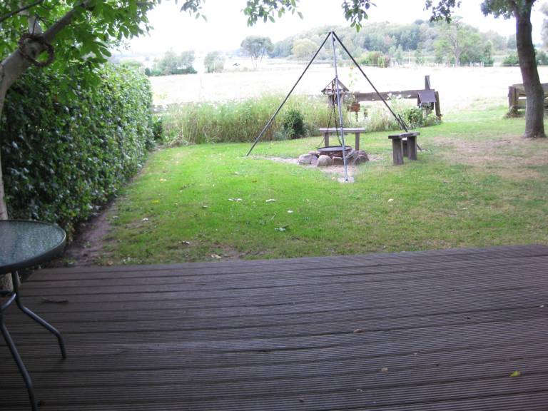 Fully equipped vacation home with BBQ, yard & terrace | Nature view | Pet-friendly — photo 4