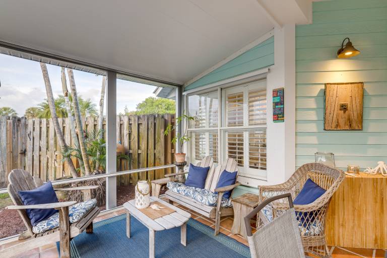 5 Mi to Stuart Beach! Home w/ Pet-Friendly Yard in Stuart, FL