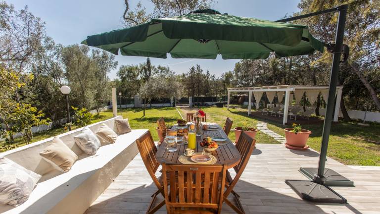 Child-friendly villa with barbeque, terrace & hot tub | Garden view | Beach nearby | Dogs allowed — photo 4
