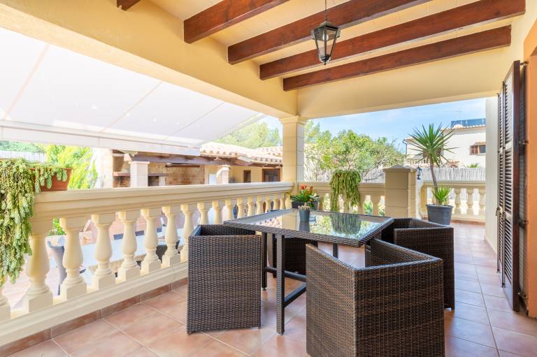 Air-Conditioned Country House with Wi-Fi, Pool, Garden, Terrace & Balcony — photo 4