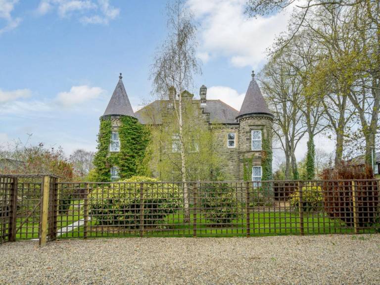 Fully equipped cottage with sauna, hot tub & garden | Pets are welcome in Alnwick