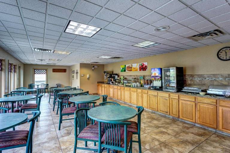 Quality Inn West-Branson Theatre District — photo 4