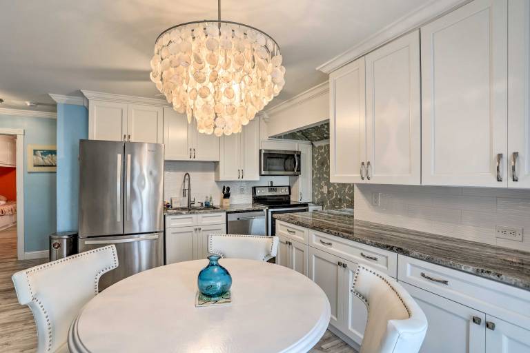 Breezy Murrells Inlet Condo w/ Deck: Walk to Beach — photo 4