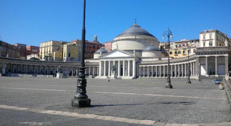 La casa di Francine a 100mt da Piazza Plebiscito — photo 5