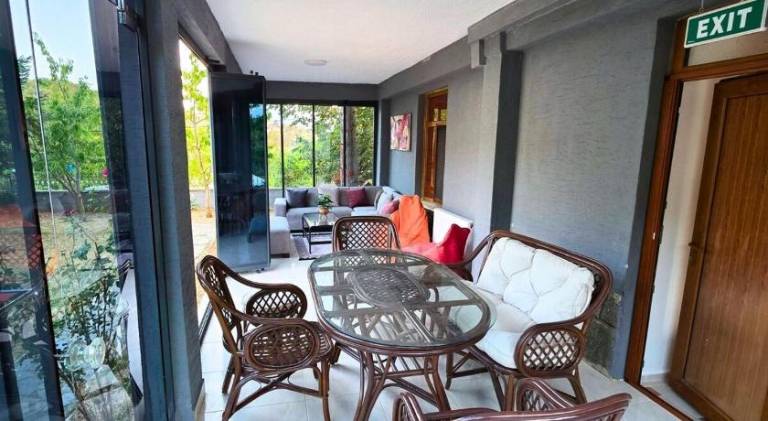 Chalet with grill, garden & terrace — photo 5