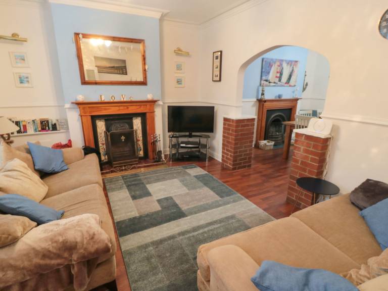 Child-friendly cottage with yard | Beach view | Pets are welcome — photo 5