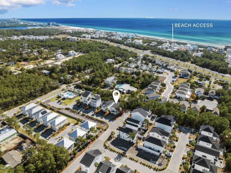 House with pool & yard in Rosemary Beach, FL