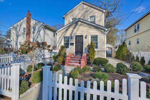 House  Woodmere